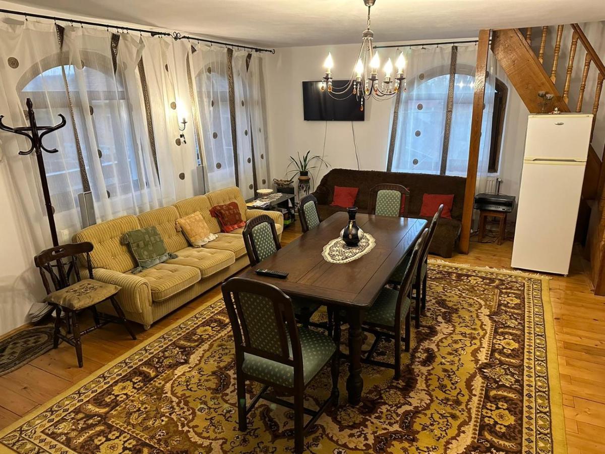 Casa De Vacanta Mirela Novaci-Straini Luaran gambar