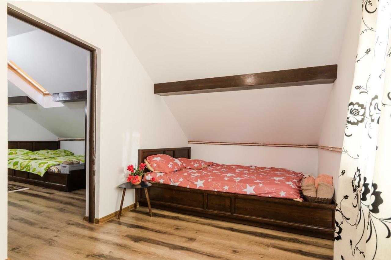 Casa De Vacanta Mirela Novaci-Straini Luaran gambar